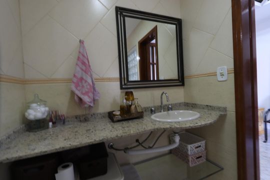Banheiro da Suíte de casa à venda com 3 quartos, 375m² em Vila Nova Pauliceia, São Paulo