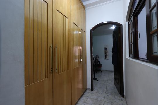 Corredor de casa à venda com 3 quartos, 375m² em Vila Nova Pauliceia, São Paulo