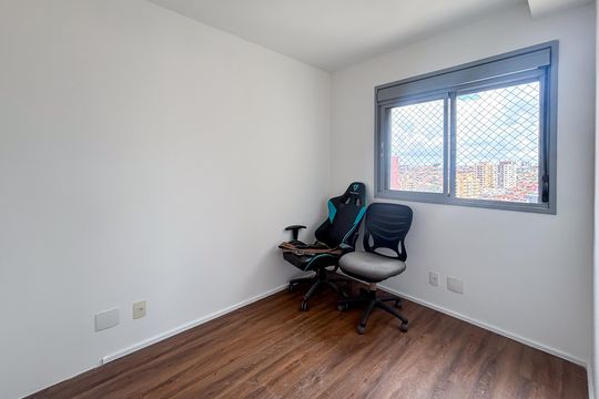 Quarto 1 de apartamento para alugar com 2 quartos, 65m² em Vila Santa Catarina, São Paulo