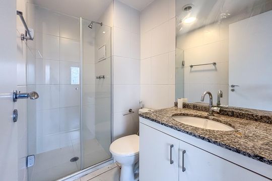Banheiro Social de apartamento para alugar com 2 quartos, 65m² em Vila Santa Catarina, São Paulo
