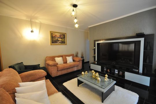 Sala de casa à venda com 4 quartos, 234m² em Vila Constança, São Paulo