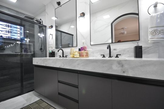 Banheiro do Quarto Suíte de casa à venda com 4 quartos, 234m² em Vila Constança, São Paulo