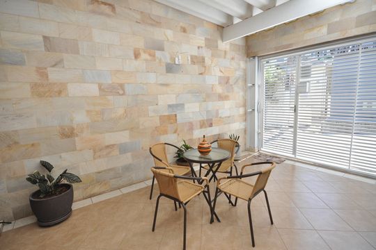 Garagem de casa à venda com 4 quartos, 234m² em Vila Constança, São Paulo
