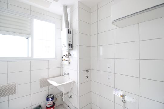 Área de serviço de apartamento para alugar com 1 quarto, 48m² em Taquara, Rio de Janeiro