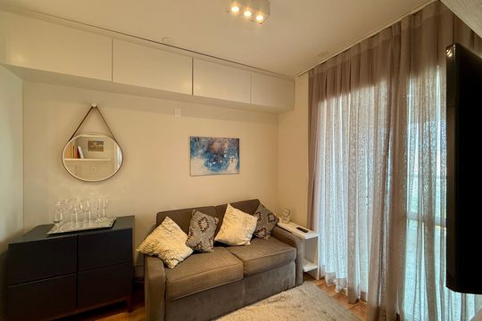 Sala  de kitnet/studio para alugar com 1 quarto, 36m² em Brooklin, São Paulo