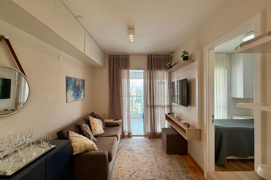 Sala  de kitnet/studio para alugar com 1 quarto, 36m² em Brooklin, São Paulo