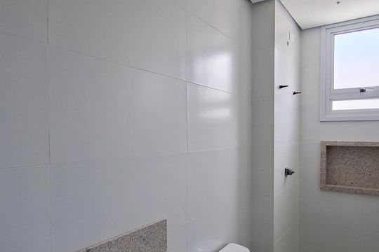 Banheiro da Suíte de apartamento à venda com 3 quartos, 96m² em Cidade Nova, Belo Horizonte