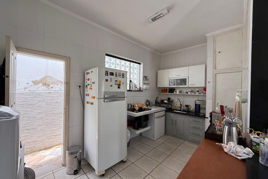 Casa para alugar com 3 quartos, 300m² em Renascença, Belo Horizonte