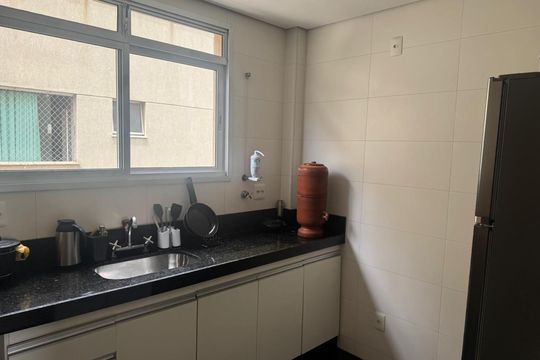 Apartamento para alugar com 3 quartos, 108m² em Buritis, Belo Horizonte