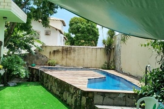 Casa à venda com 3 quartos, 360m² em Anil, Rio de Janeiro