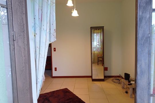 Casa à venda com 3 quartos, 360m² em Anil, Rio de Janeiro