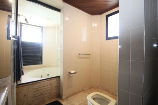 Apartamento à venda com 3 quartos, 240m² em Vila Morumbi, São Paulo