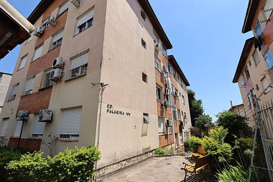 Apartamento para alugar com 1 quarto, 50m² em Jardim do Salso, Porto Alegre