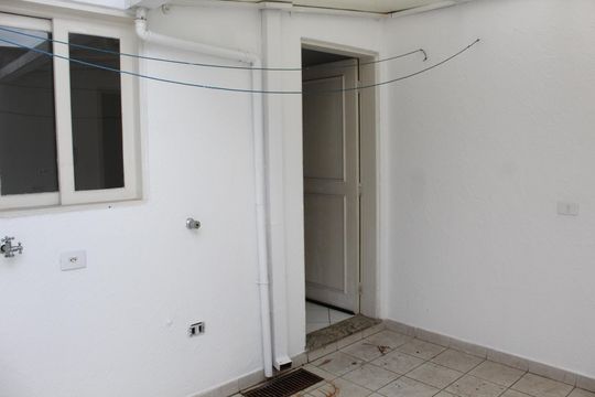 Quintal de casa de condomínio para alugar com 2 quartos, 125m² em Parque Rincao, Cotia