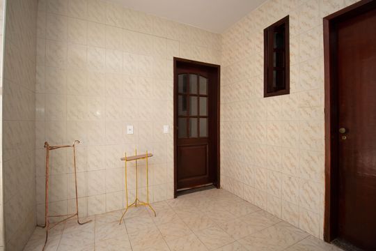 Área de Serviço de casa de condomínio para alugar com 7 quartos, 450m² em Jardim Botânico, Brasília