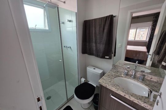 Banheiro de apartamento à venda com 2 quartos, 60m² em Vila Gomes Cardim, São Paulo