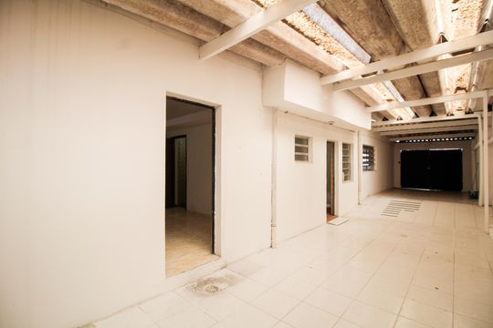 Garagem/Quintal de casa à venda com 3 quartos, 120m² em Vila Regente Feijó, São Paulo