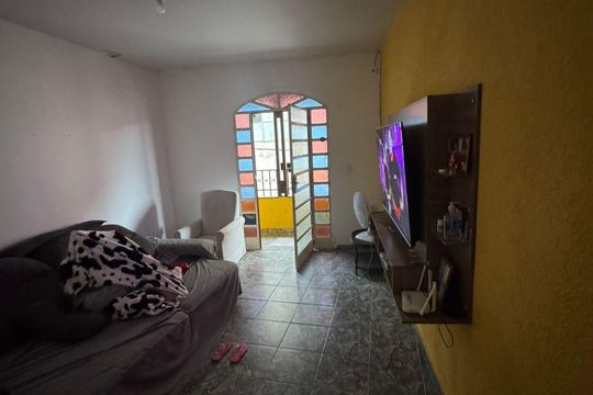 Casa à venda com 6 quartos, 200m² em Pindorama, Belo Horizonte