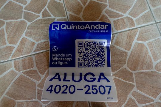 placa de apartamento para alugar com 2 quartos, 54m² em Centro, Viamão