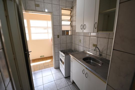 Cozinha de kitnet/studio para alugar com 1 quarto, 36m² em Centro, Campinas