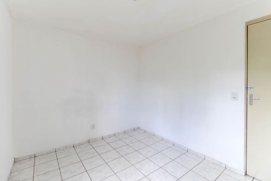 Quarto 1 de apartamento à venda com 2 quartos, 46m² em Conjunto Residencial José Bonifácio, São Paulo
