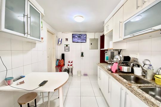 Cozinha  de apartamento à venda com 3 quartos, 190m² em Copacabana, Rio de Janeiro