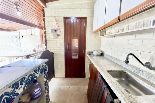 Cozinha da área externa de apartamento à venda com 3 quartos, 190m² em Copacabana, Rio de Janeiro