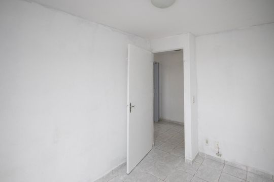 Quarto 1 de apartamento para alugar com 2 quartos, 46m² em Jardim Francisco Mendes, São Paulo