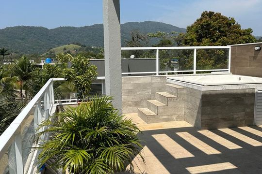 Casa à venda com 2 quartos, 240m² em Guaratiba, Rio de Janeiro