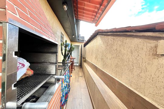 Quintal de casa para alugar com 2 quartos, 77m² em Cidade Ademar, São Paulo
