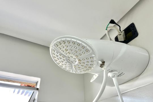 Banheiro de casa para alugar com 2 quartos, 77m² em Cidade Ademar, São Paulo