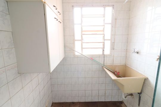 Cozinha e Área de Serviço de apartamento à venda com 2 quartos, 45m² em Conceicao, Osasco