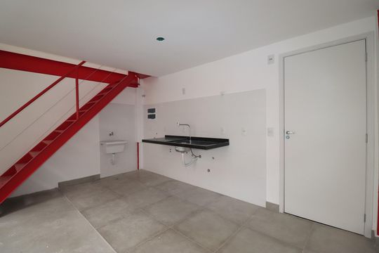 Cozinha de apartamento à venda com 1 quarto, 52m² em Santa Terezinha, Santo André