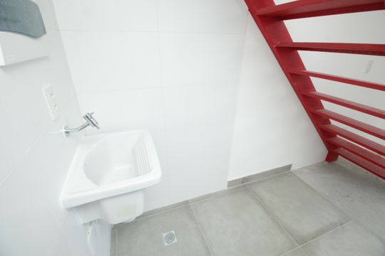 Área de Serviço de kitnet/studio para alugar com 1 quarto, 52m² em Santa Terezinha, Santo André