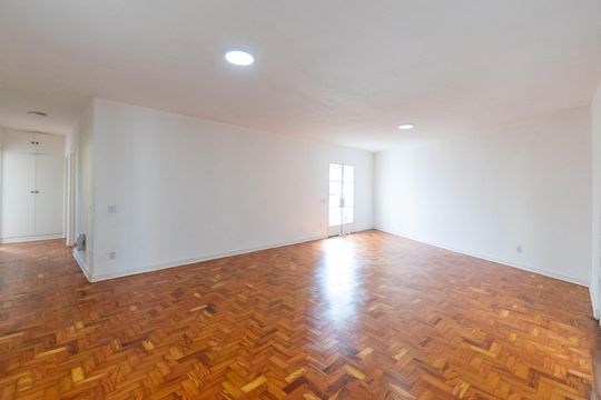 Casa à venda com 3 quartos, 341m² em Jabaquara, São Paulo