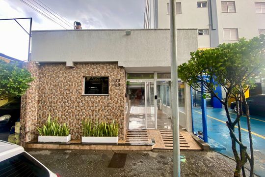 Fachada de apartamento à venda com 3 quartos, 146m² em Vila Galvão, São Paulo