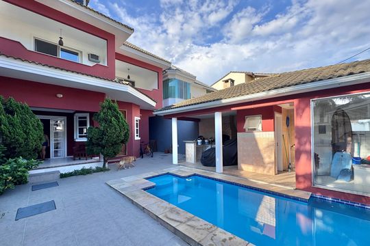 Área externa de casa de condomínio à venda com 4 quartos, 310m² em Recreio dos Bandeirantes, Rio de Janeiro
