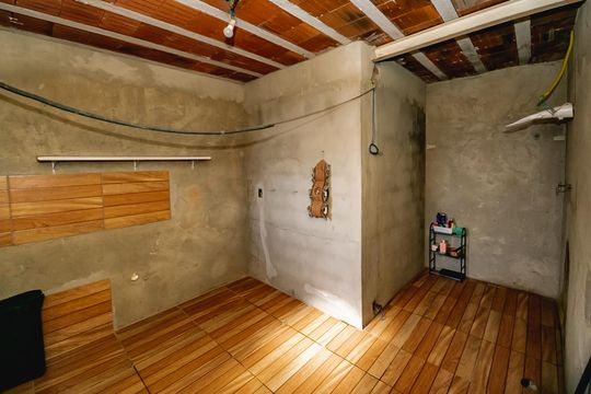 Casa à venda com 4 quartos, 377m² em Floramar, Belo Horizonte