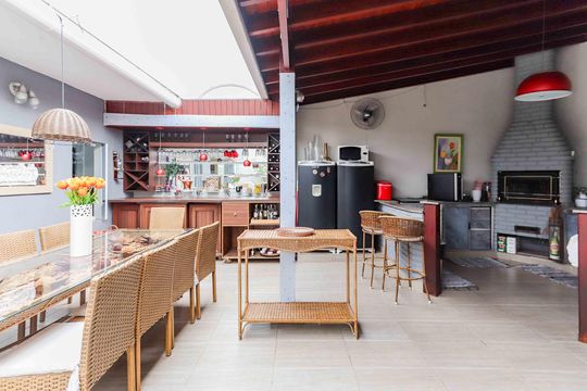 Casa de Condomínio para alugar com 4 quartos, 350m² em Adalgisa, São Paulo