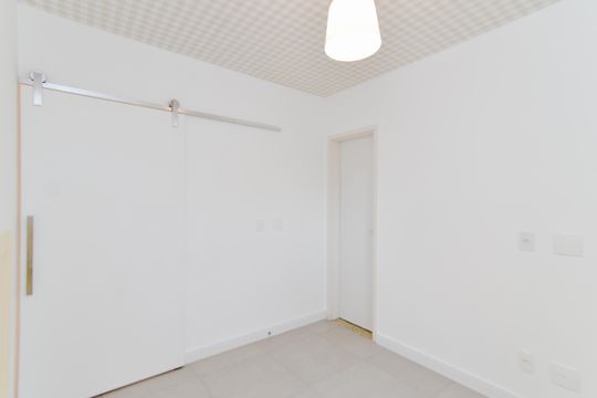 Suíte 2 de apartamento à venda com 2 quartos, 55m² em Vila Galvão, Guarulhos