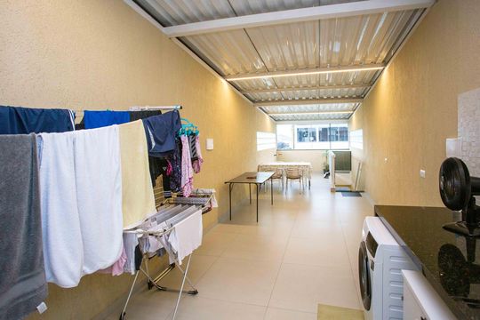 Área de Serviço de casa à venda com 3 quartos, 190m² em Jardim Luso, São Paulo
