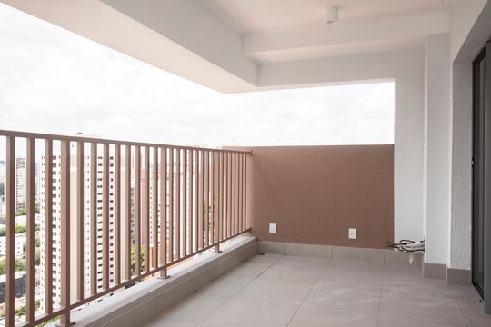 Varanda de apartamento à venda com 2 quartos, 75m² em Parque Imperial, São Paulo