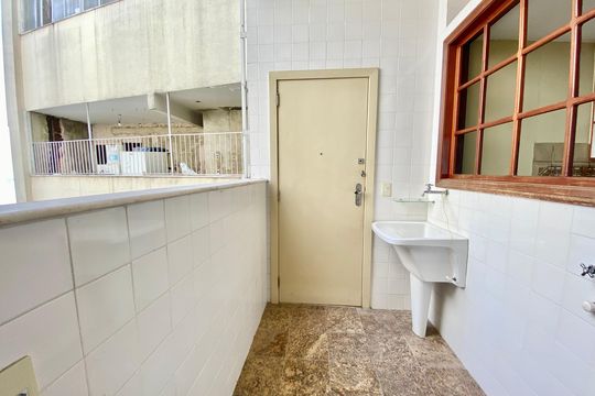 Área de Serviço de apartamento à venda com 3 quartos, 146m² em Copacabana, Rio de Janeiro