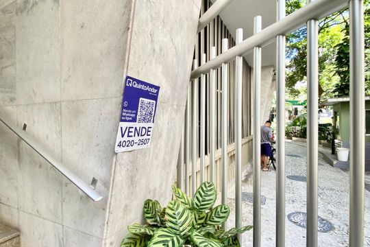Placa de apartamento à venda com 3 quartos, 146m² em Copacabana, Rio de Janeiro