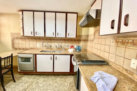 Cozinha de apartamento à venda com 3 quartos, 146m² em Copacabana, Rio de Janeiro