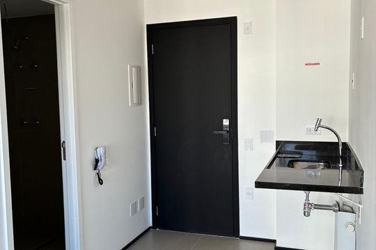 Cozinha de kitnet/studio à venda com 1 quarto, 22m² em Santo Amaro, São Paulo