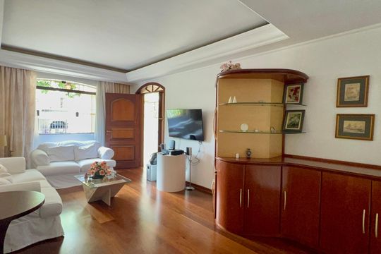 Sala de casa para alugar com 3 quartos, 256m² em Vila Madalena, São Paulo