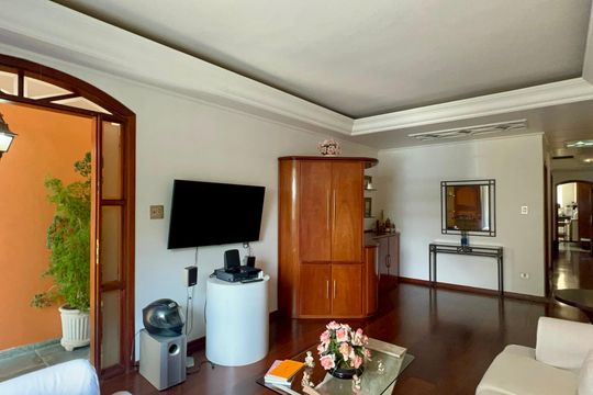 Sala de casa para alugar com 3 quartos, 256m² em Vila Madalena, São Paulo