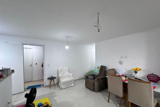 Sala de apartamento à venda com 2 quartos, 58m² em Vargem Grande, Rio de Janeiro
