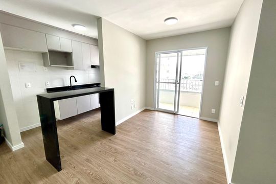 Apartamento à venda com 2 quartos, 55m² em Vila das Bandeiras, Guarulhos